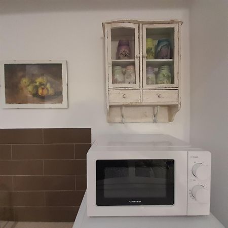 Acropolis Quiet Apartment เอเธนส์ ภายนอก รูปภาพ