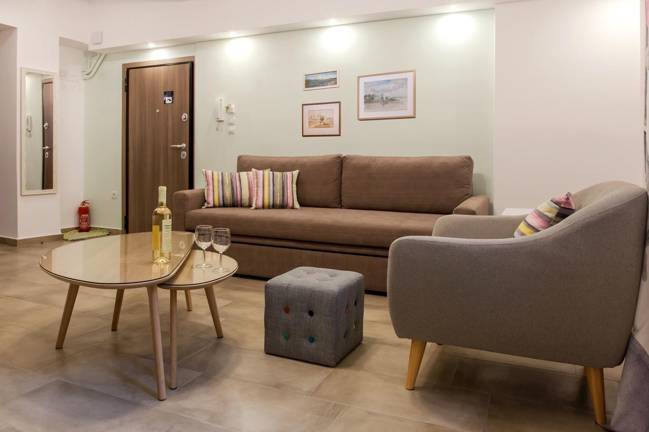 Acropolis Quiet Apartment เอเธนส์ ภายนอก รูปภาพ