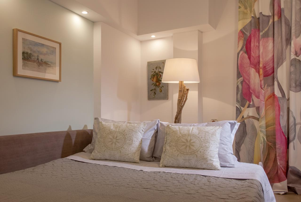 Acropolis Quiet Apartment เอเธนส์ ภายนอก รูปภาพ