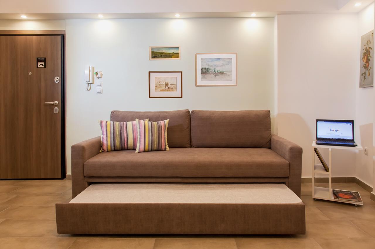 Acropolis Quiet Apartment เอเธนส์ ภายนอก รูปภาพ